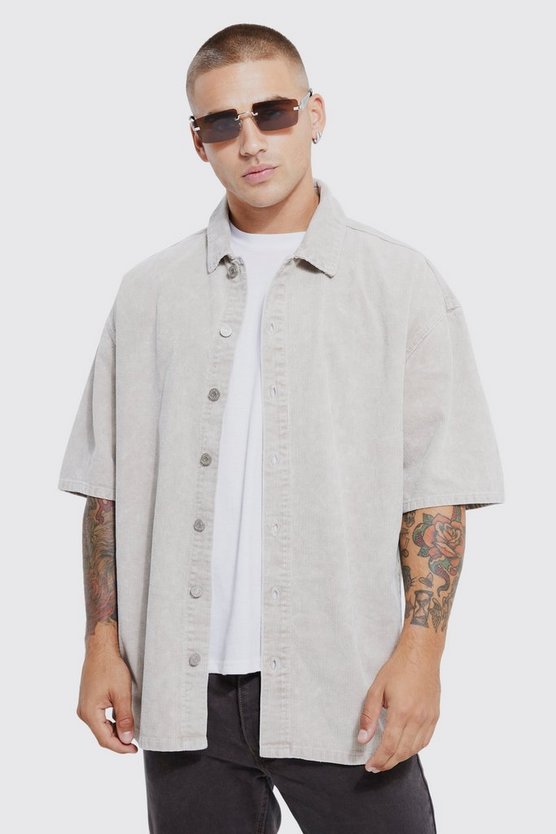 Kastiges Oversize Hemd mit Acid-Waschung