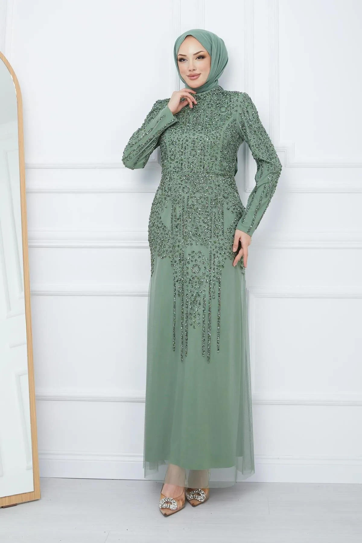 Olcay  Perlen- und juwelenbesetztes Hijab-Abendkleid aus Tüll HELLGRÜN 1663