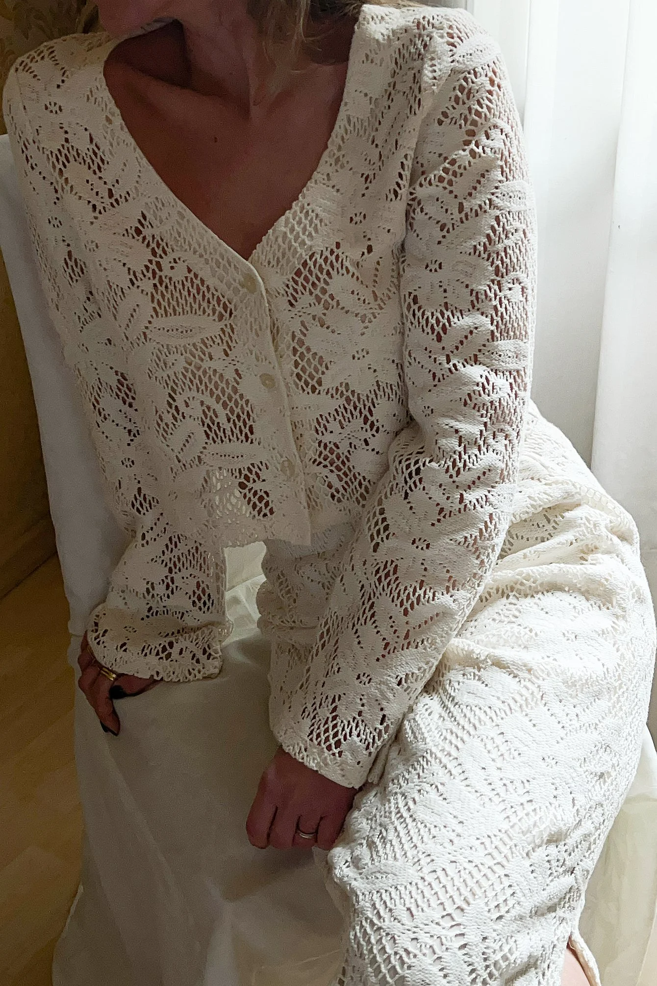 Gehäkelter, langärmeliger Cardigan