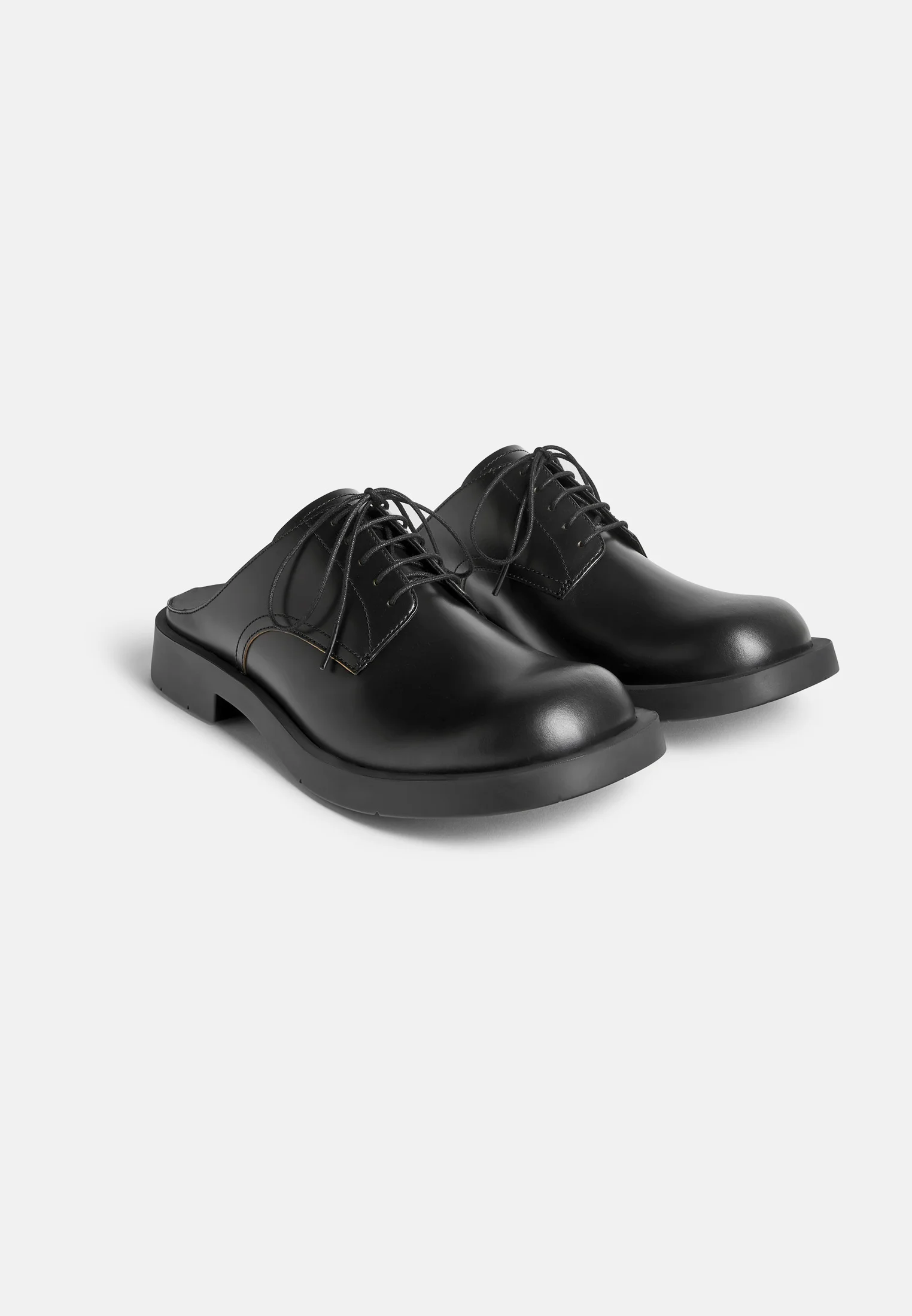 Zapatos deportivos con cordones CAMPERLAB