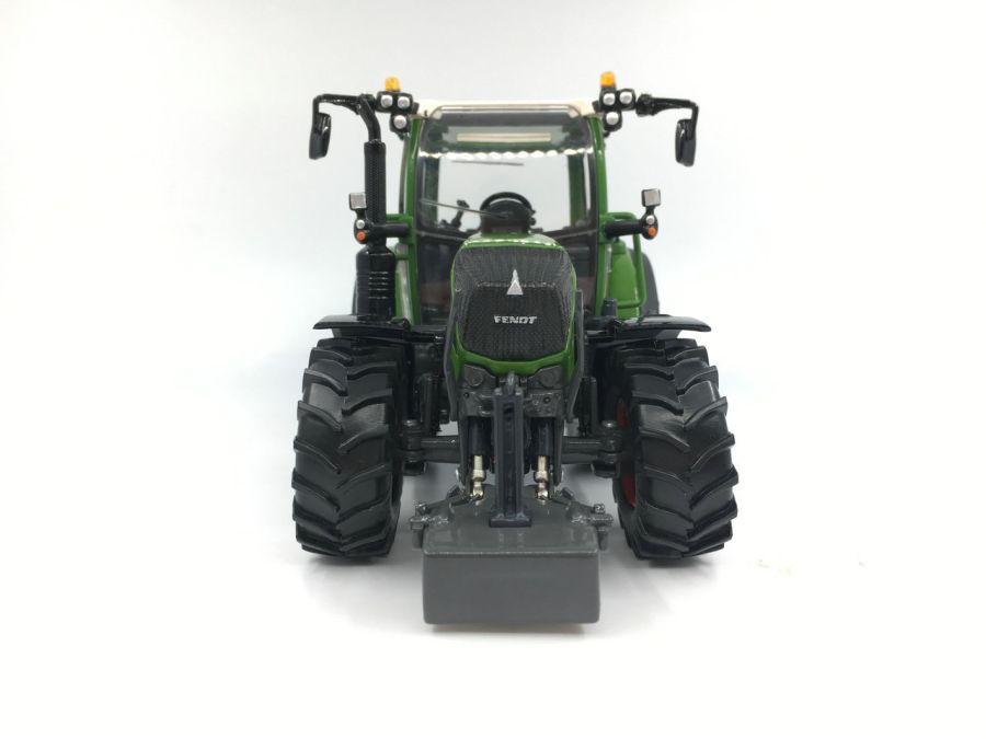Fendt 313 Vario mit Frontgewicht
