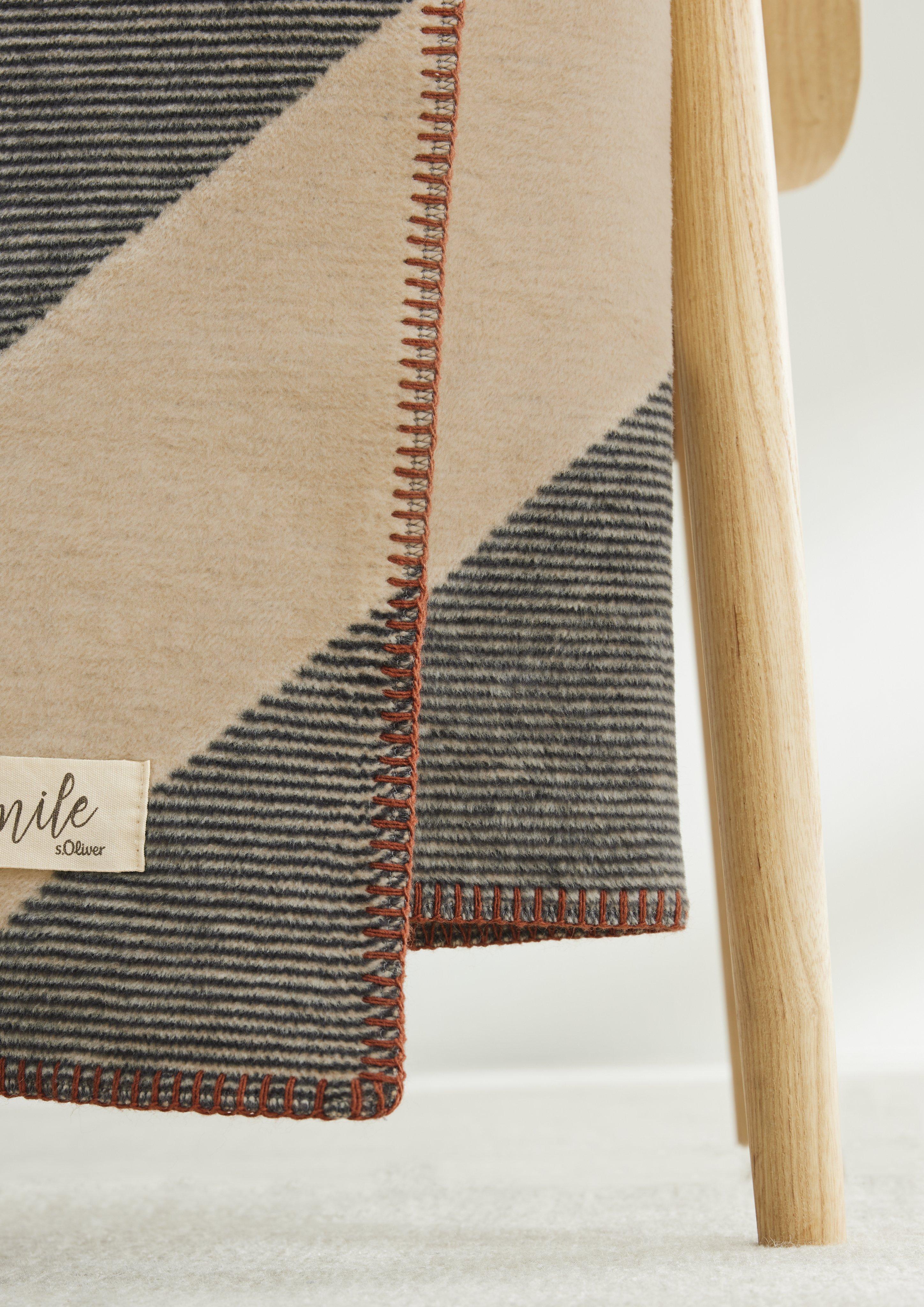 Jacquard-Decke mit Streifenmuster  6008755-380