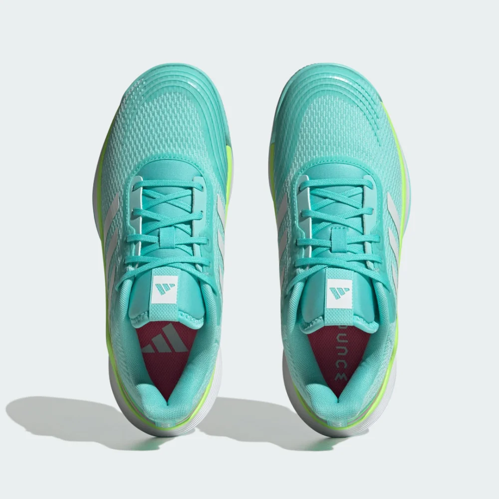 adidas Novaflight HP3365 / weiss