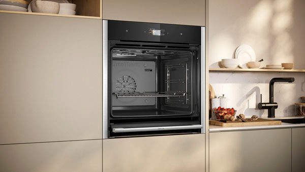 NEFF Einbaubackofen N 90 B64CS31N0, mit Teleskopauszug nachrüstbar, Hydrolyse