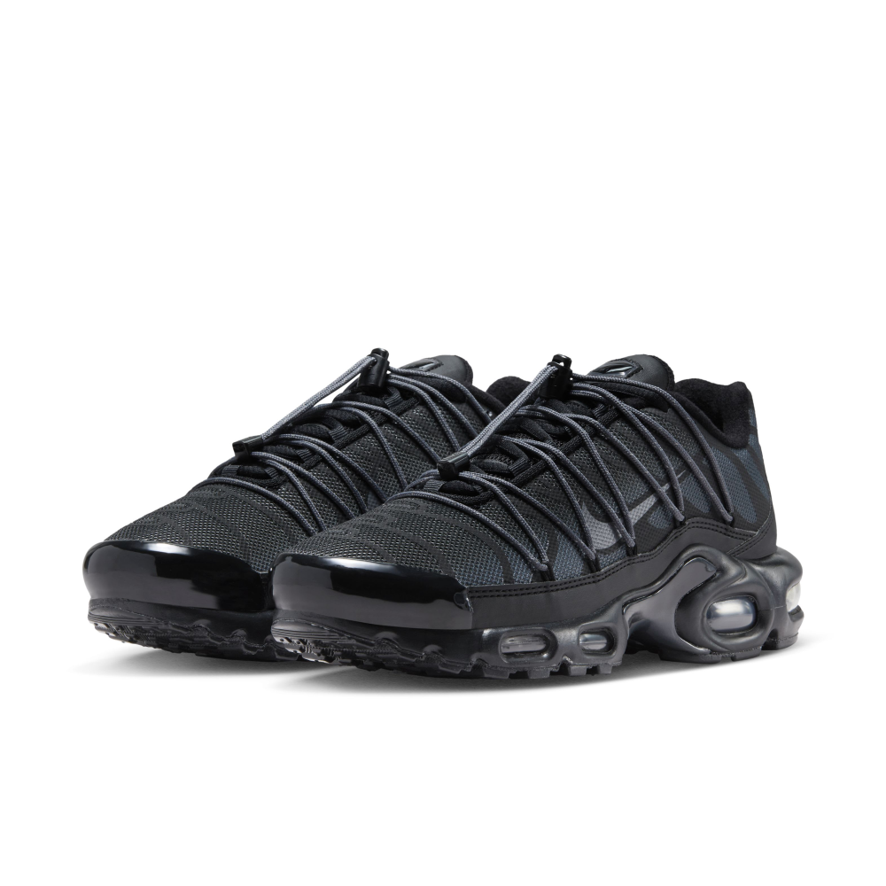 Nike Air Max Plus FZ2770-001 / schwarz