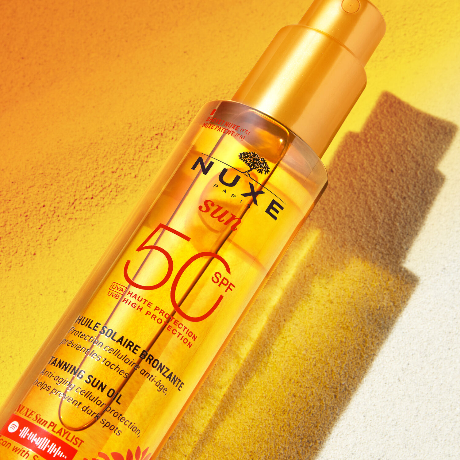 Nuxe Huile solaire bronzante haute protection SPF50 Nuxe Sun - Tous types de peaux - 150ml