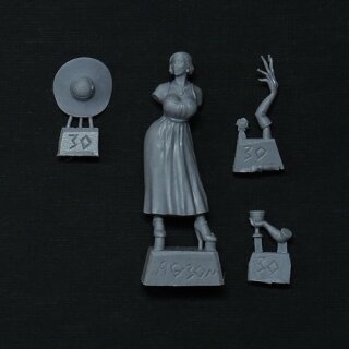 Tall Lady (28 mm)
