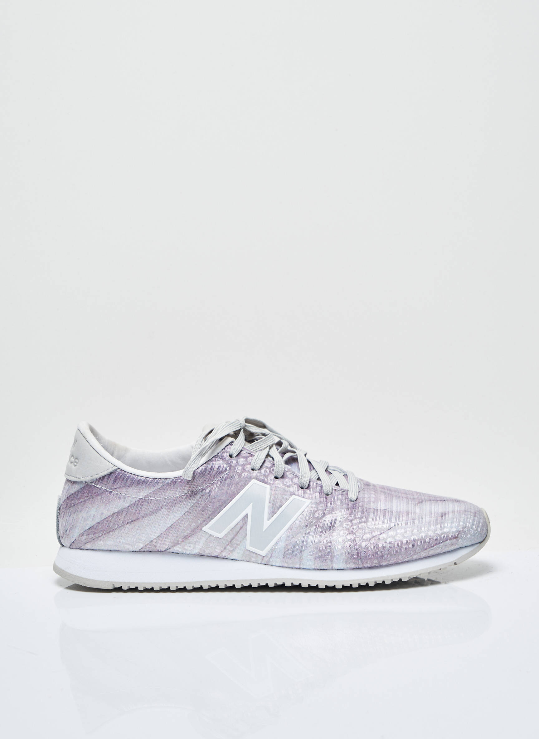 New Balance Baskets Femme couleur gris