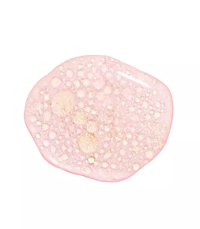 HELLO RESULTS GOMMAGE Votre gommage glycolique effet peau de bébé pour un usage quotidien