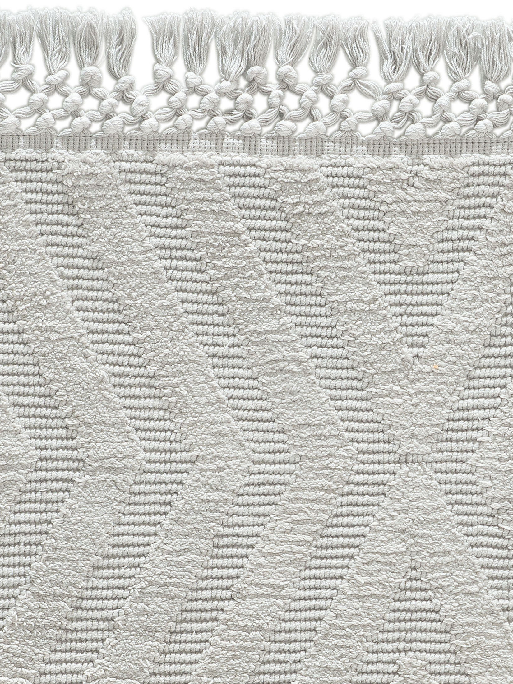 Manya Badematte, Grey