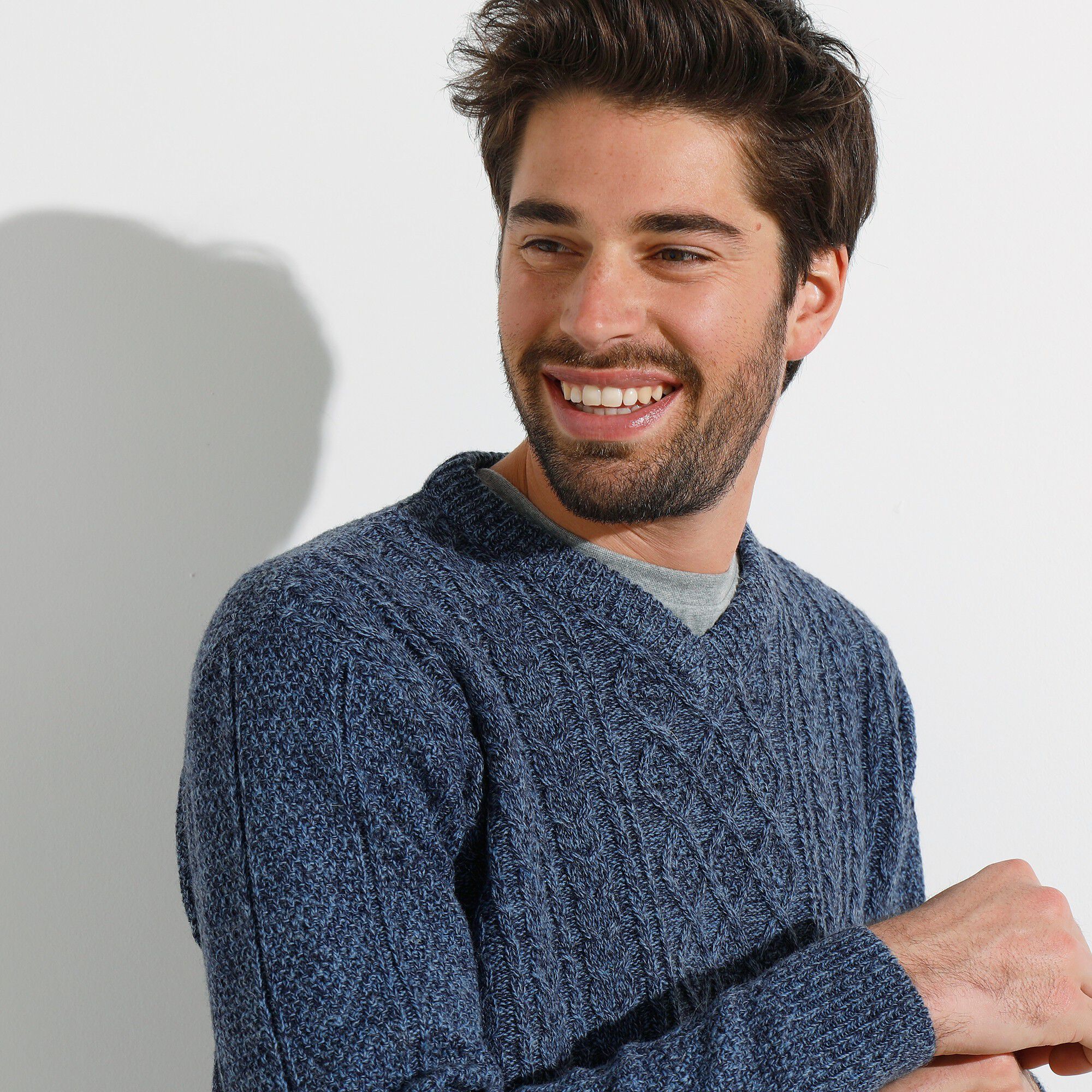 Pull col V maille irlandaise