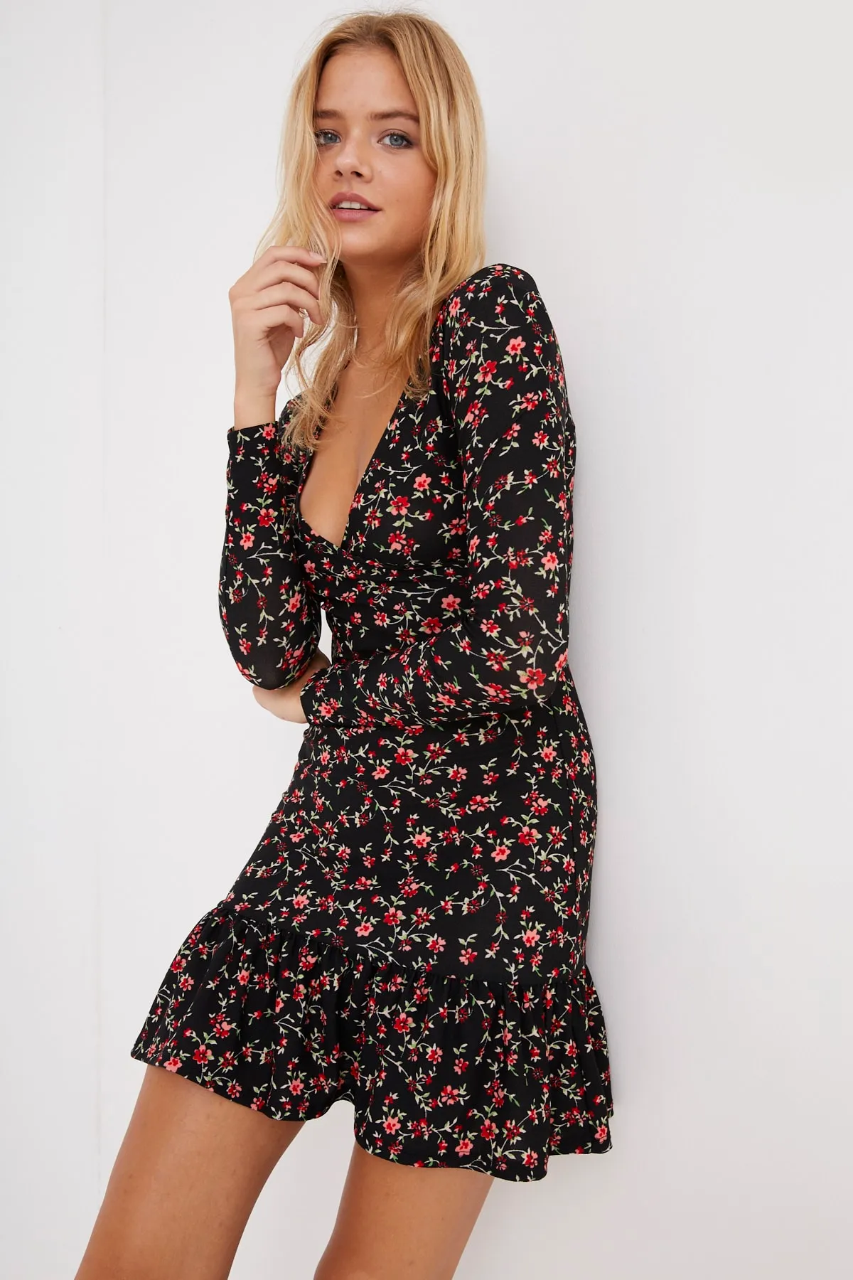 Cool & Sexy  Schwarzes, zweireihiges, saisonales Skaterkleid mit Volants für Damen EY1027