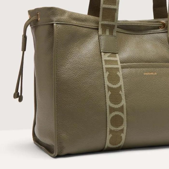 Coccinelle 2day Signature Large
