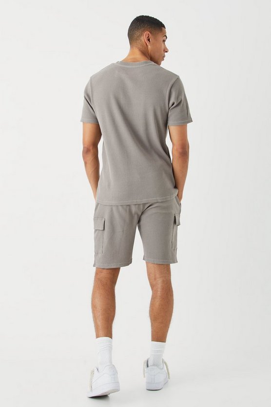 Slim-Fit T-Shirt & Cargo-Shorts in Waffeloptik