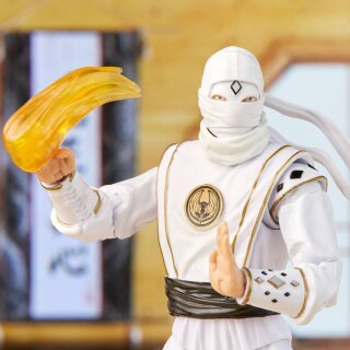 Power Rangers x Cobra Kai Ligtning Collection Actionfigur: Morphed Daniel LaRusso - White Crane Ranger