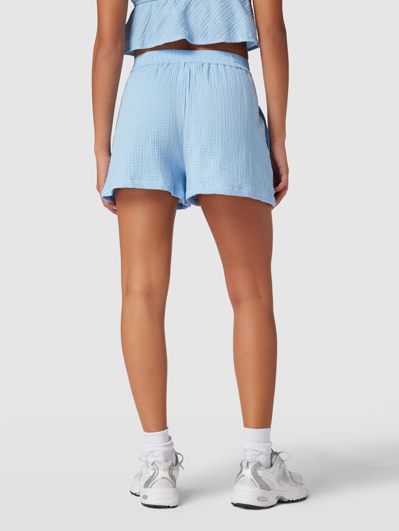 Shorts mit Strukturmuster in himmelblau