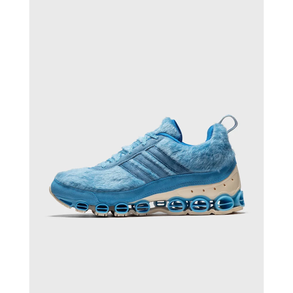 adidas x Kerwin Frost YTI Microbounce GX6446 / blau
