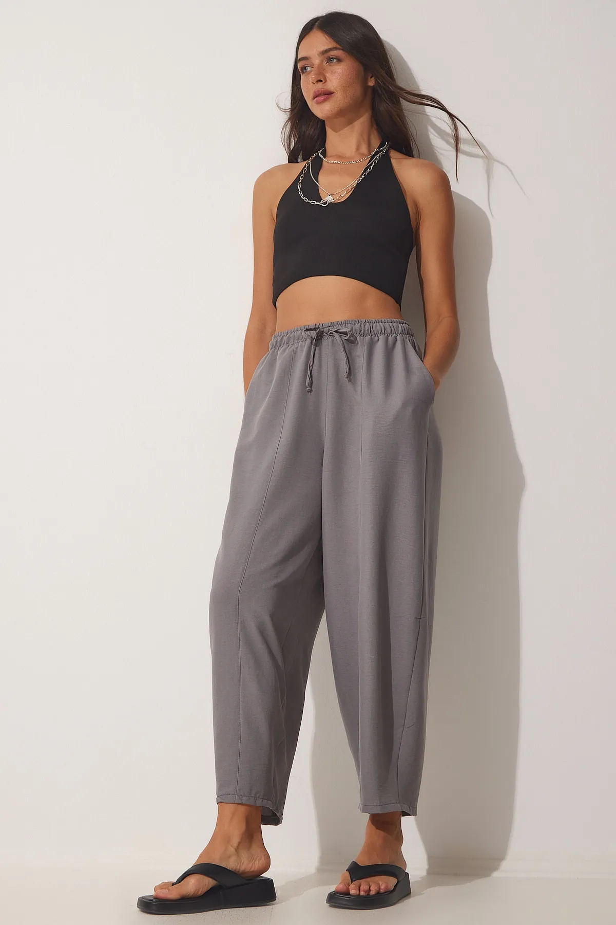 Happiness İstanbul  Graue Shalwar-Hose aus Leinenviskose mit Taschen für Damen CV00001