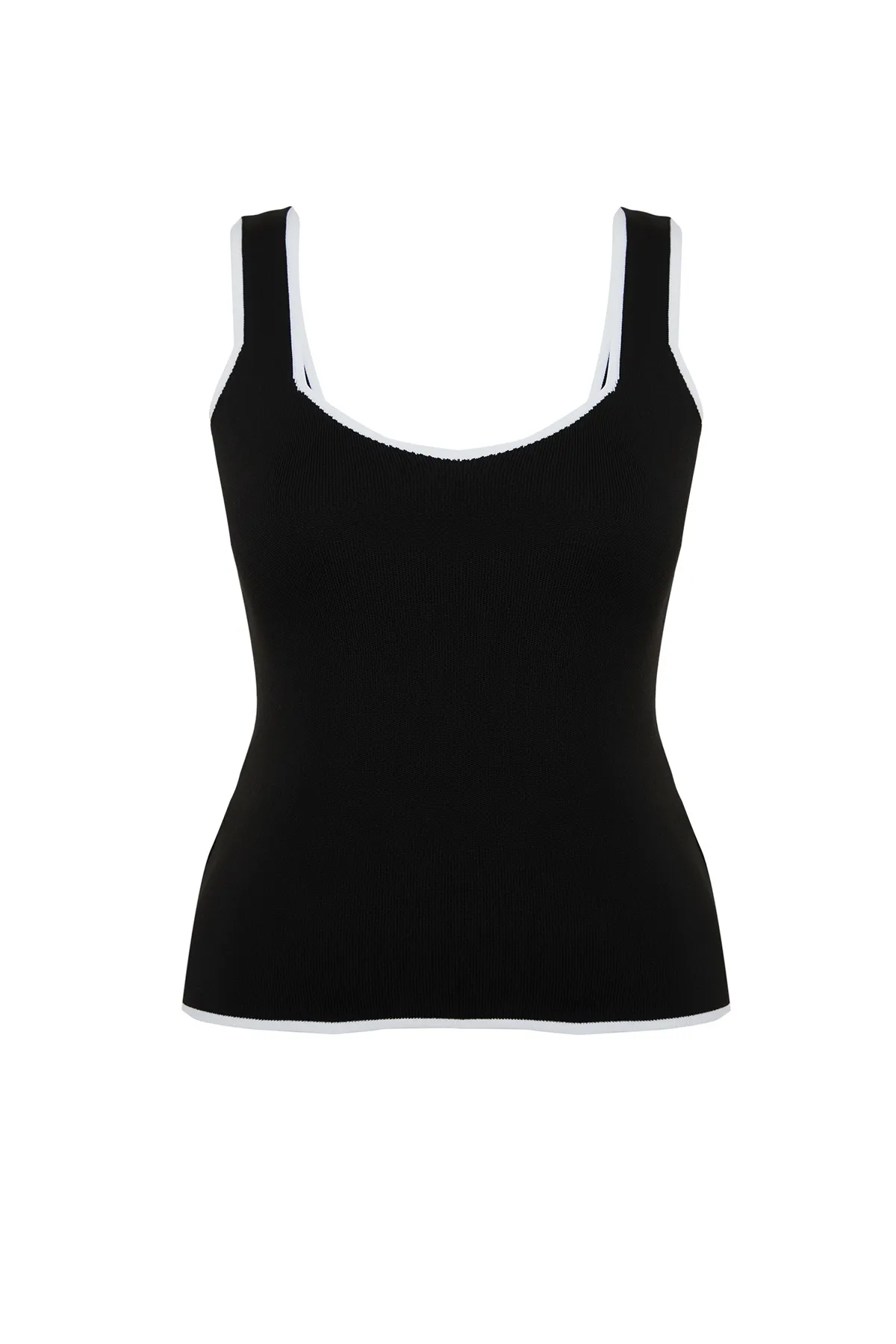 Trendyol Curve  Schwarze, figurbetonte Strickbluse TBBSS24AF00052