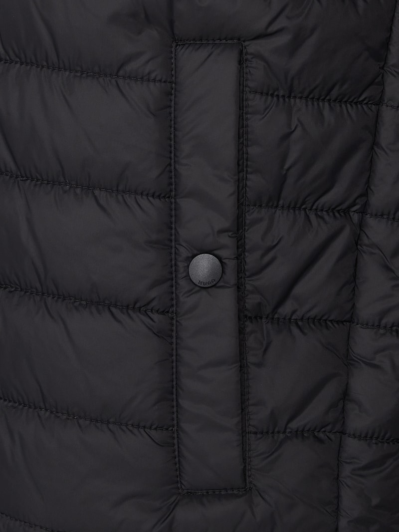 Steppjacke mit Label-Schriftzug in schwarz