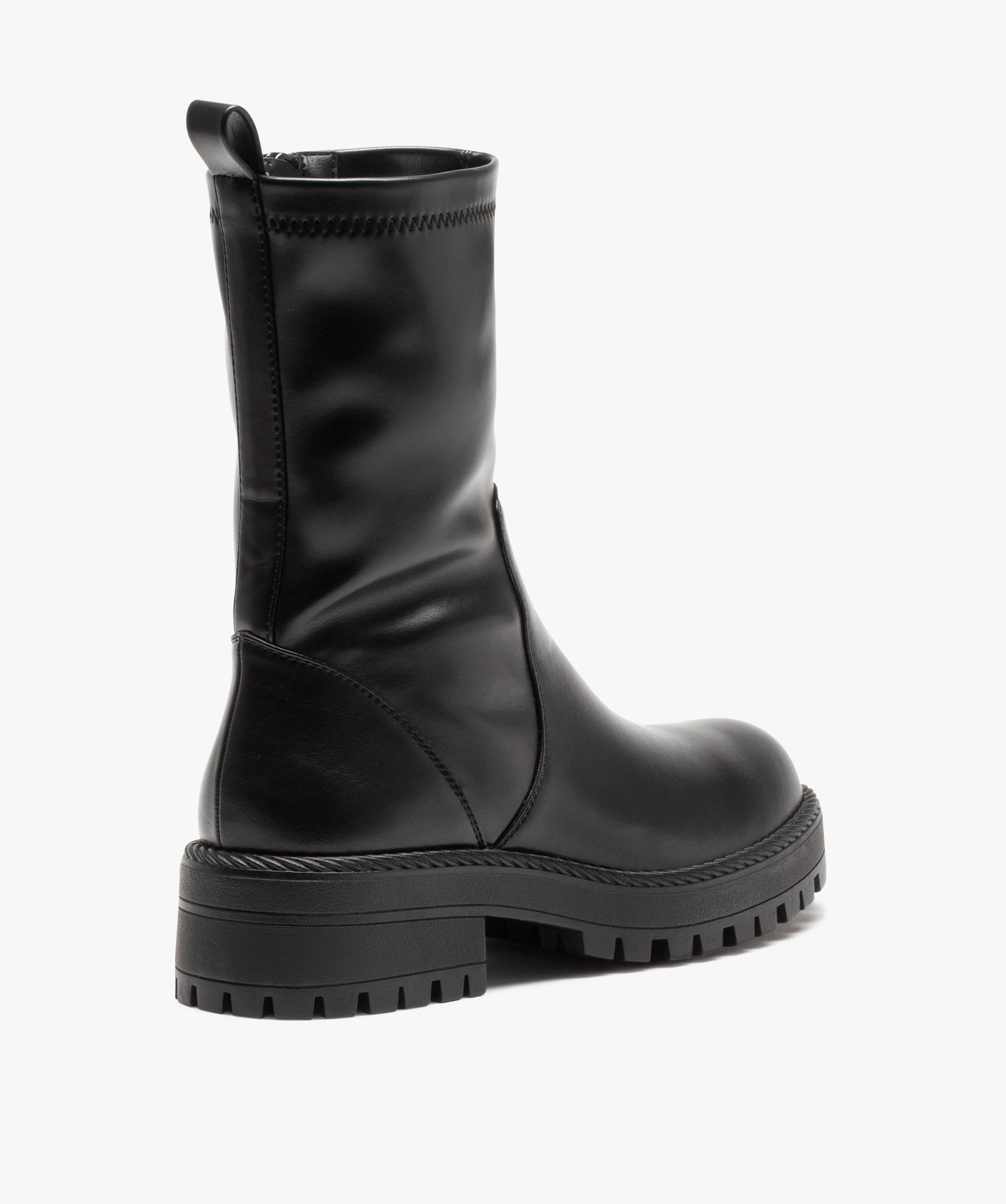 Boots femme unies à talon plat et semelle crantée noir | GEMO