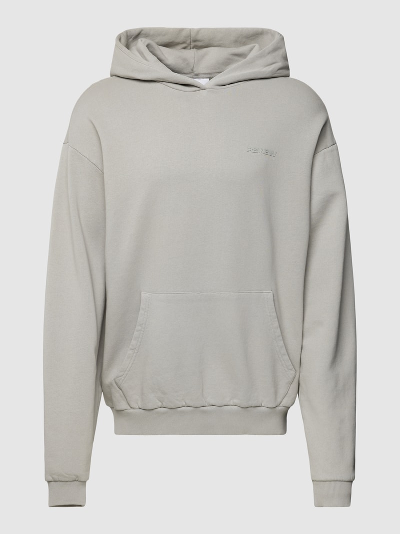 Hoodie mit Label-Print in mittelgrau