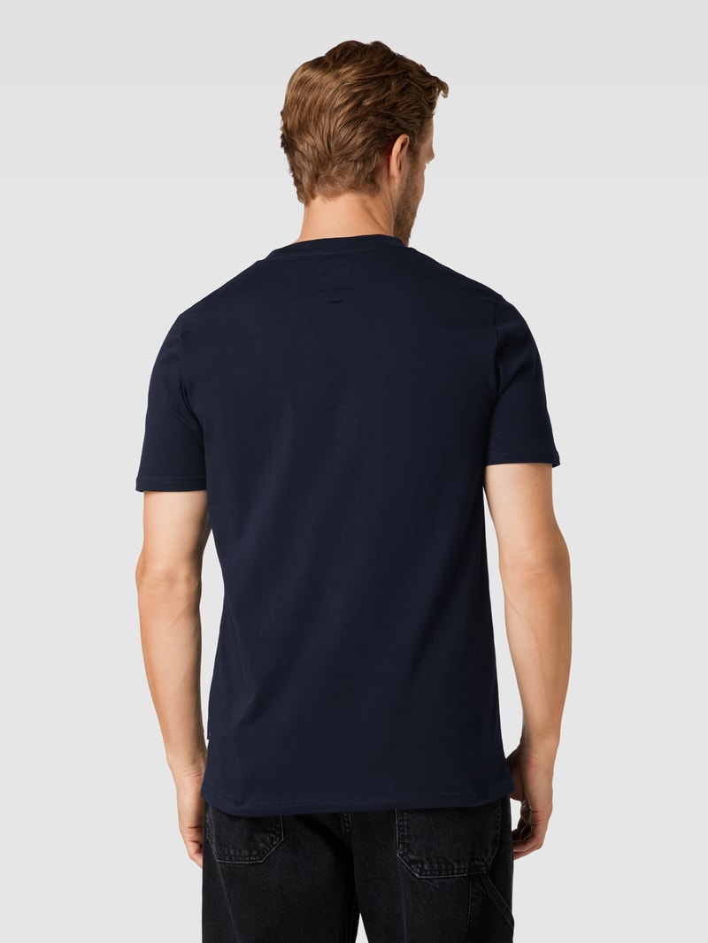 T-Shirt mit Label-Print und Rundhalsausschnitt in marineblau