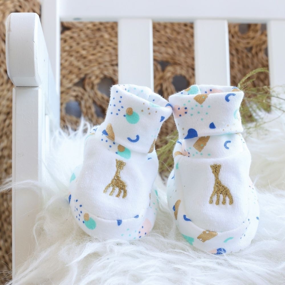 sophie la girafe Coffret Eau de Soin 50 ml + Chaussons Fille Coffret Eau de Soin Parfumée