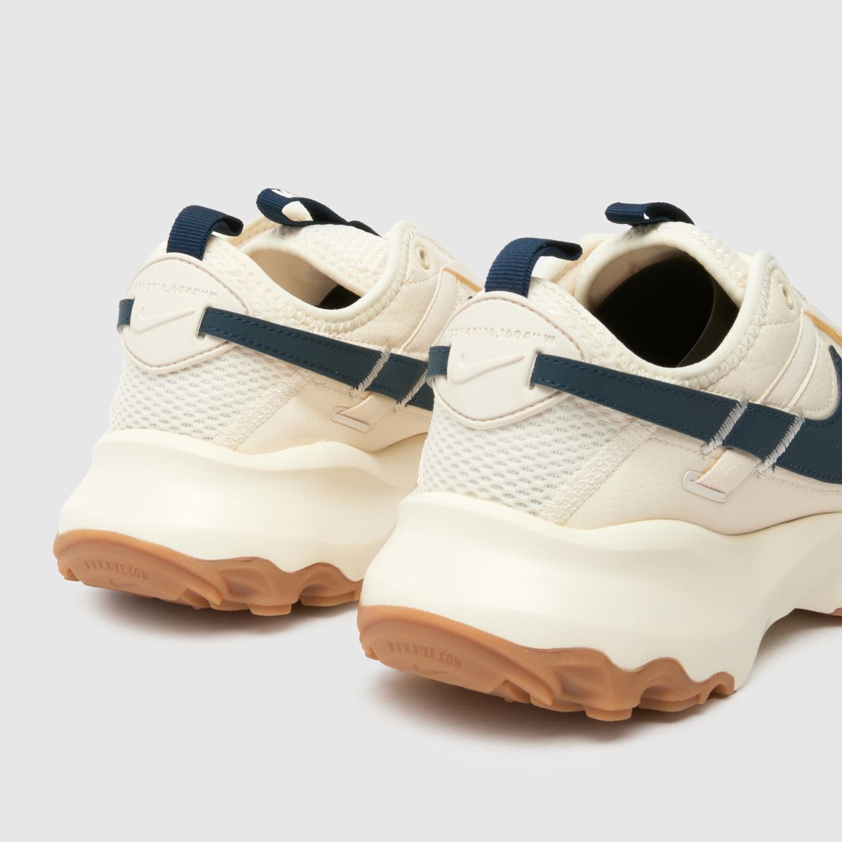 Nike TC 7900 sportcipő bézs színben