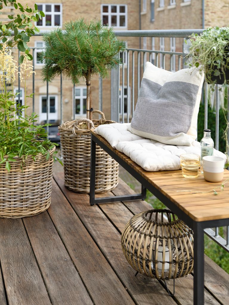 UGILT Garden Bench UGILT W130xD35 Hardwood
