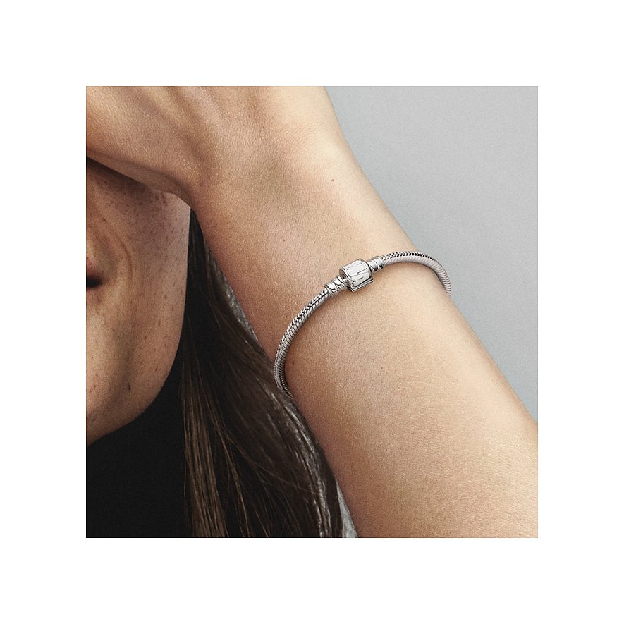 Pandora Armband Marvel x Pandora Logo