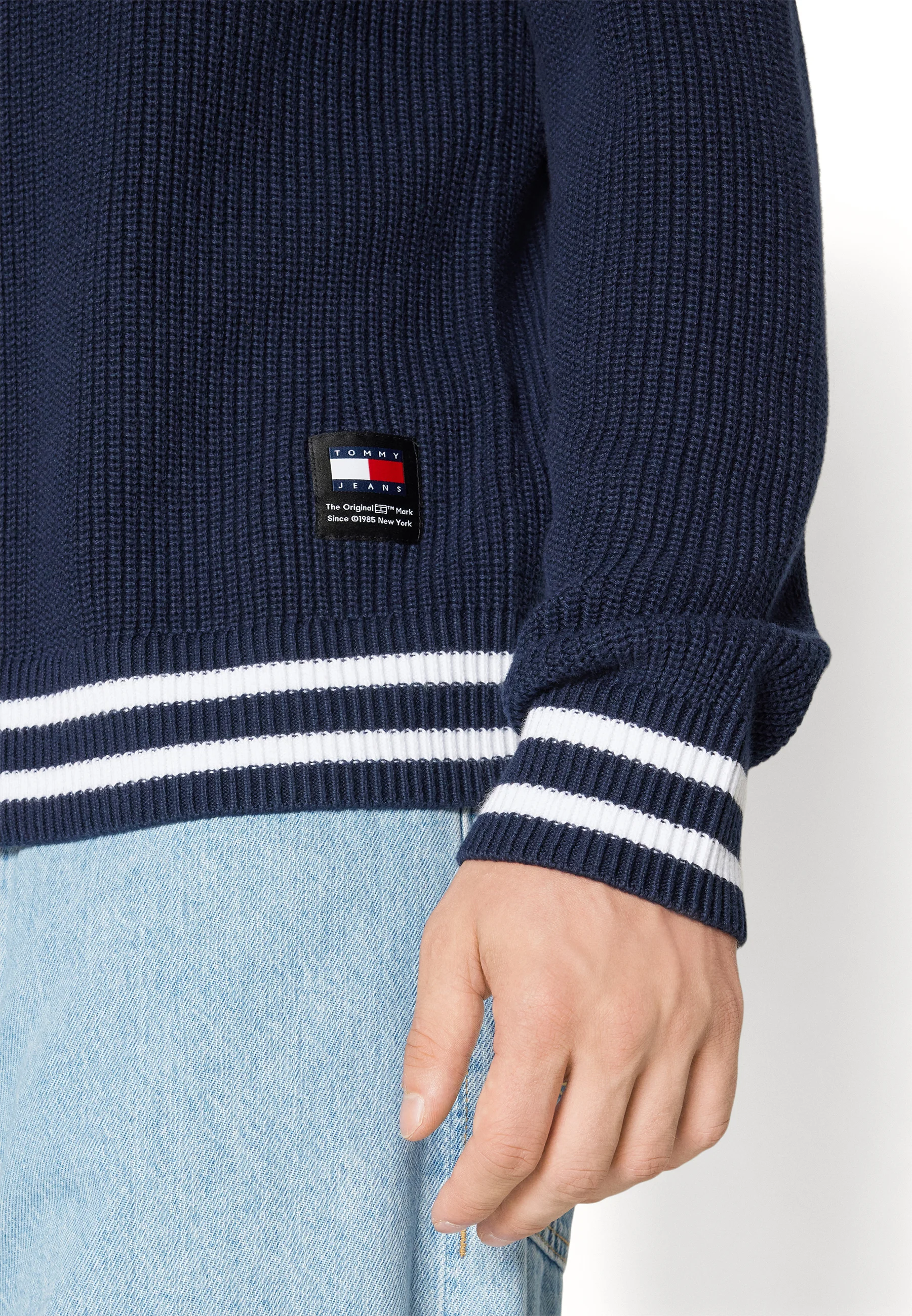 Tommy Jeans CONTRAST TIPPING- Suéter