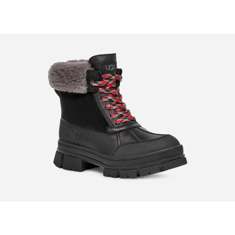 UGG Ashton Addie 1130524-BLK / schwarz