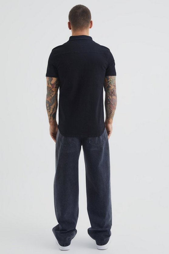 Kurzärmliges Muscle-Fit Jeanshemd
