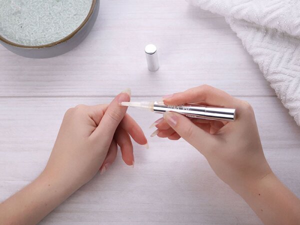 Herôme Wonderpen Cuticle Night Repair Nagelhautpflegestift