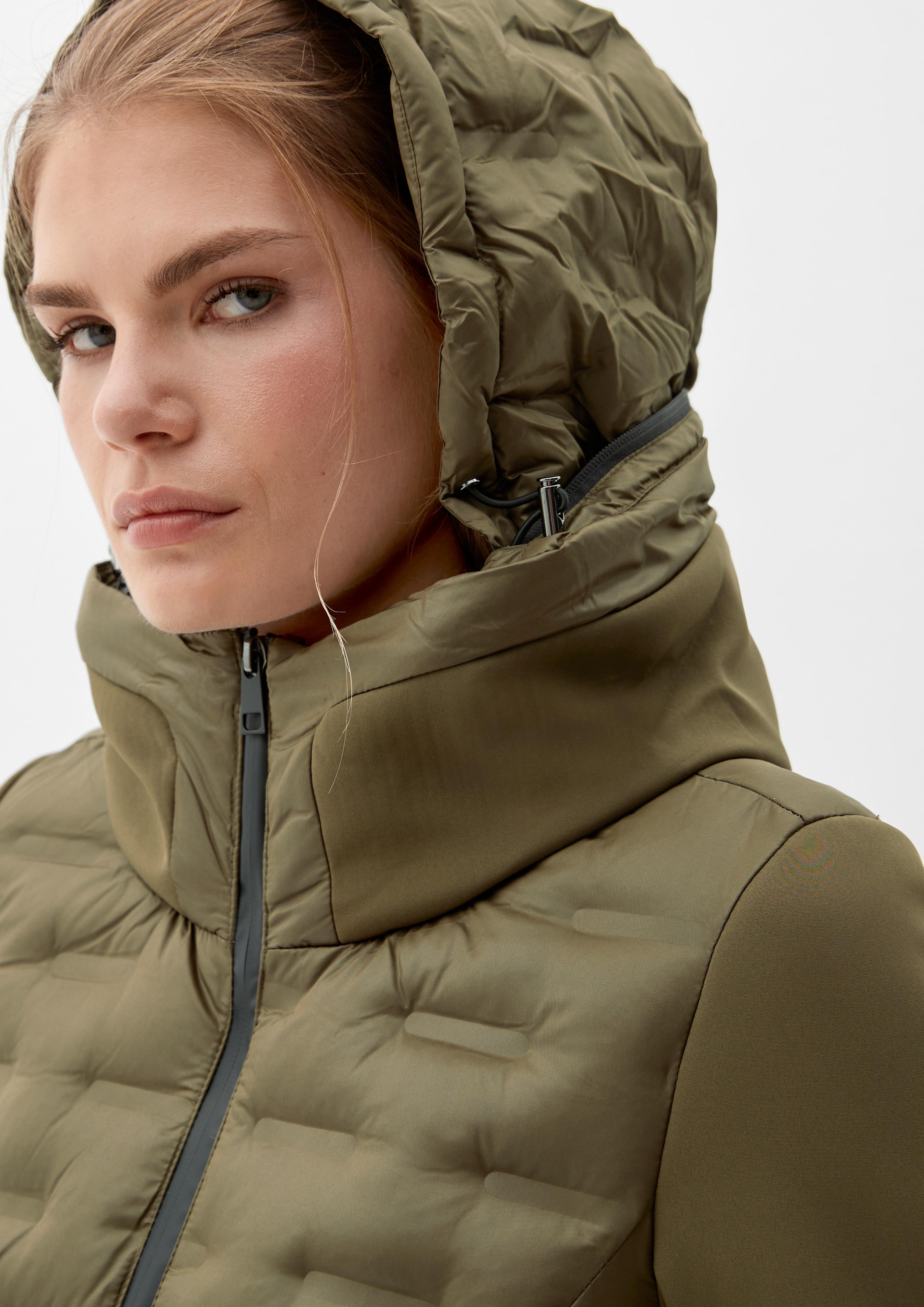 Jacke mit verstaubarer Kapuze  EME-2120478-7946