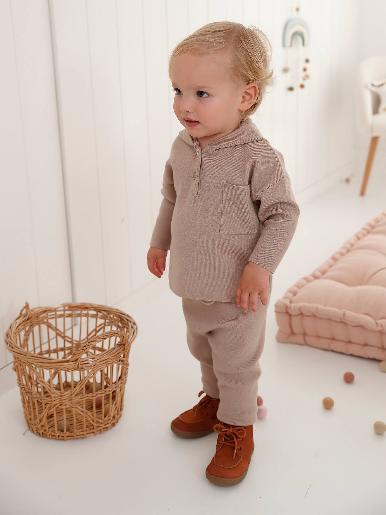 Ensemble bébé en tricot pull + pantalon cappuccino