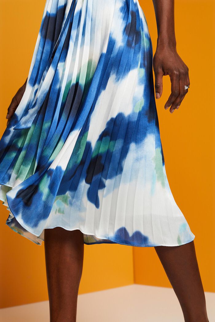 Midikleid in Crinkle-Optik mit Allover-Print