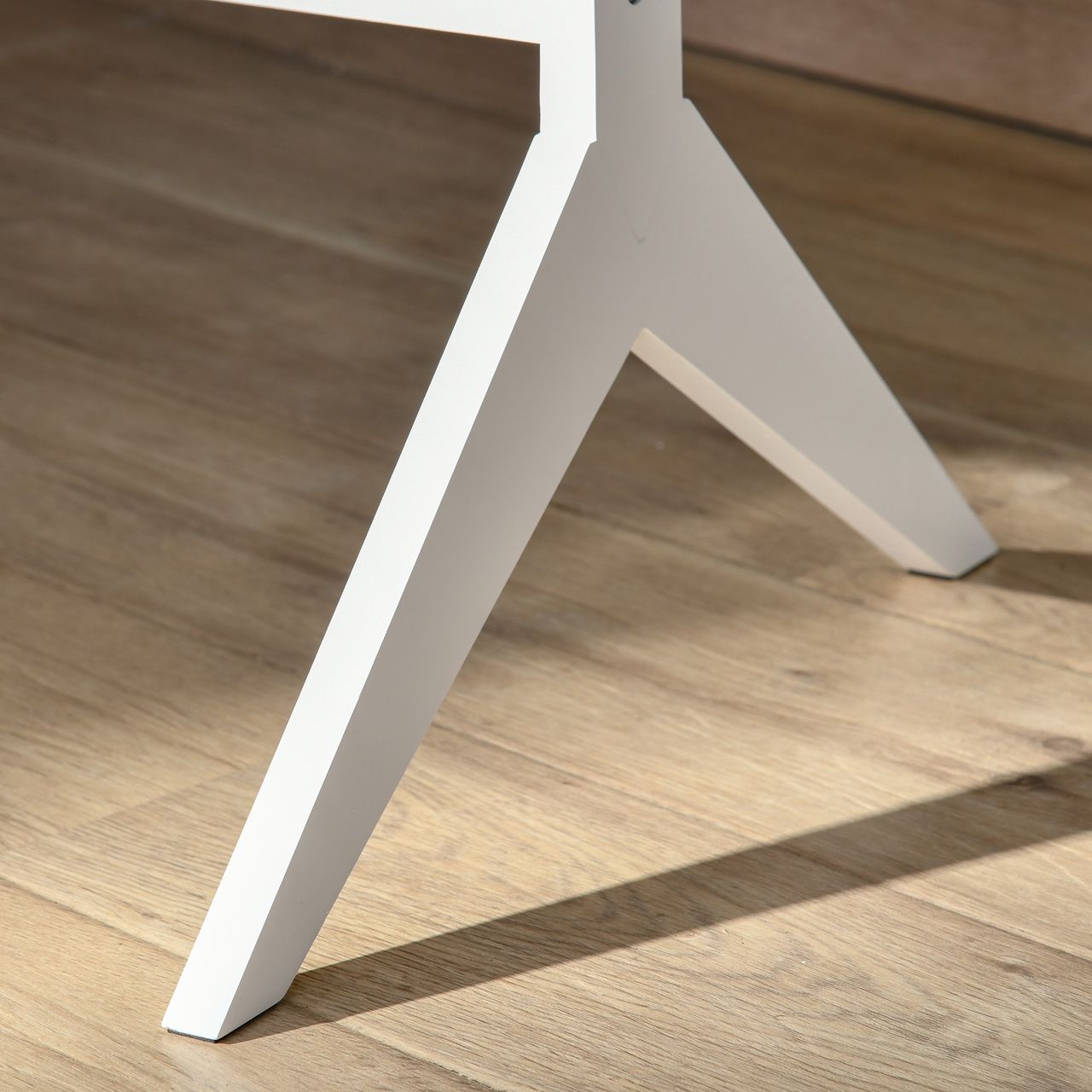 HOMCOM Standspiegel Ganzkörperspiegel Schminkspiegel Erhöhte Füße Pflegeleicht MDF Weiß 47 x 46 x 148 cm