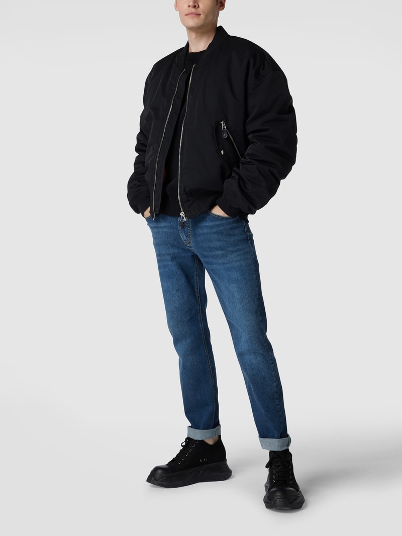 Straight Fit Jeans mit Brand-Detail in dunkelblau meliert