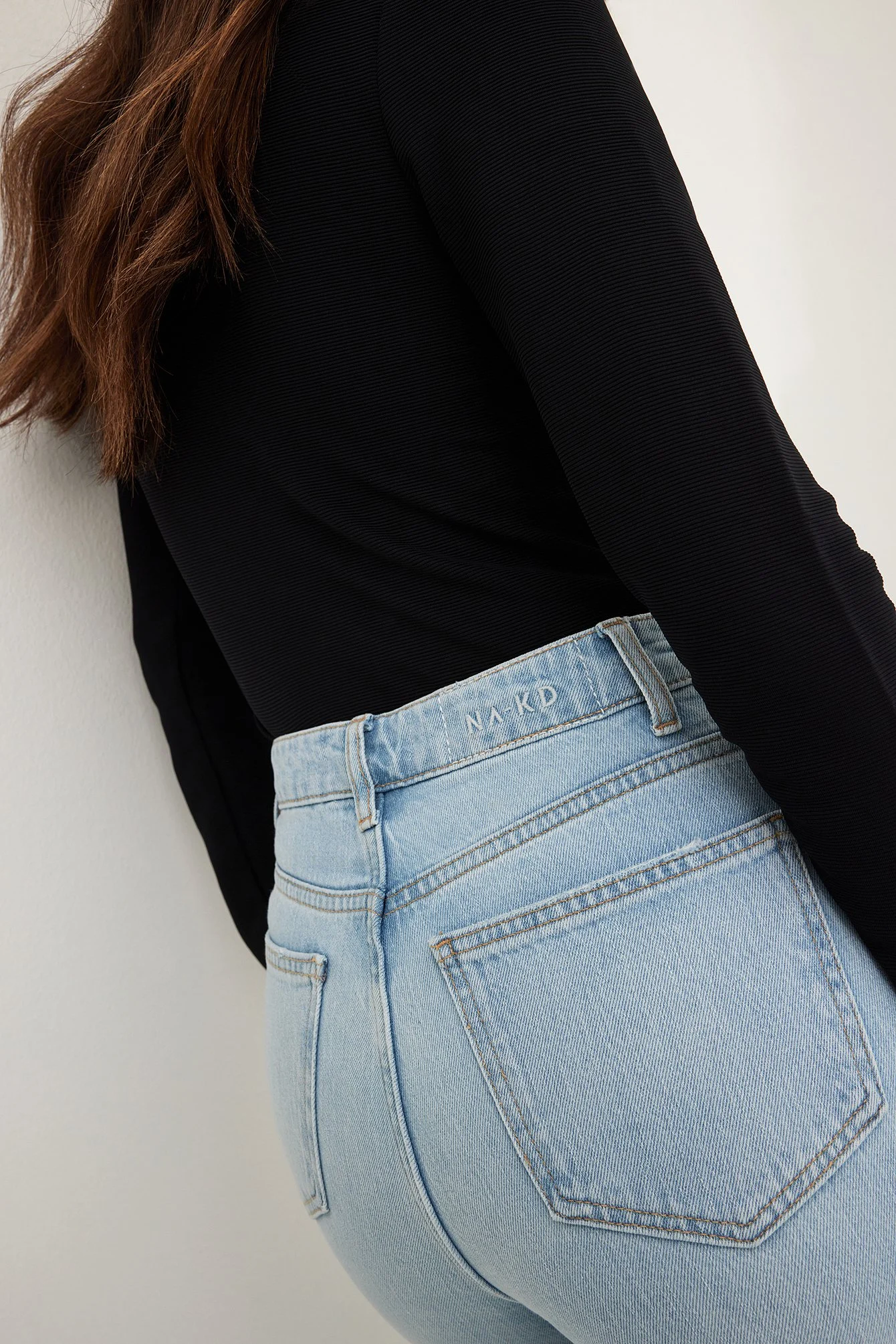 Ausgestellte Jeans mit hoher Taille