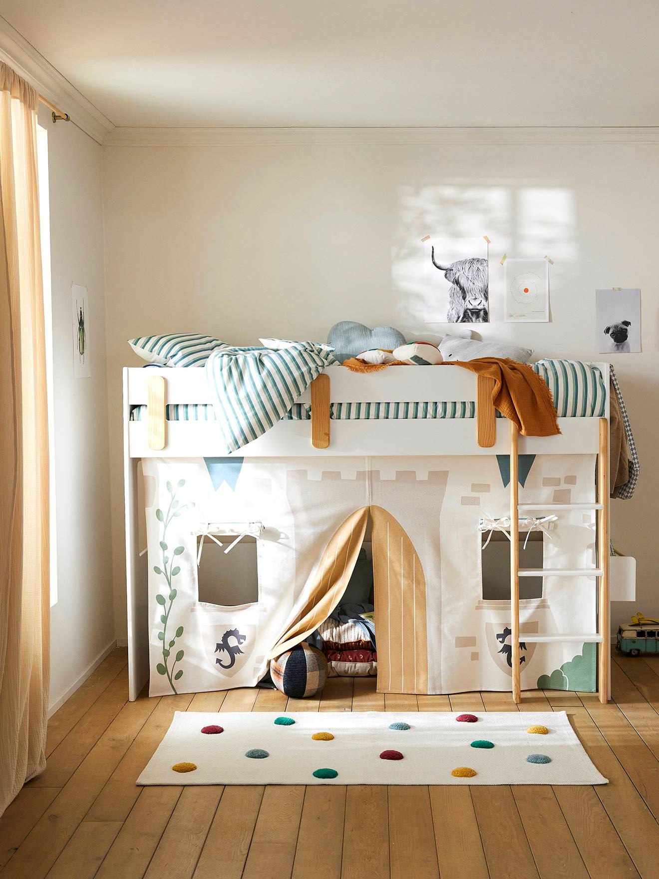 Vertbaudet Kinderzimmer Bettvorhang für Hochbett EVEREST, Ritterburg - weiß bedruckt