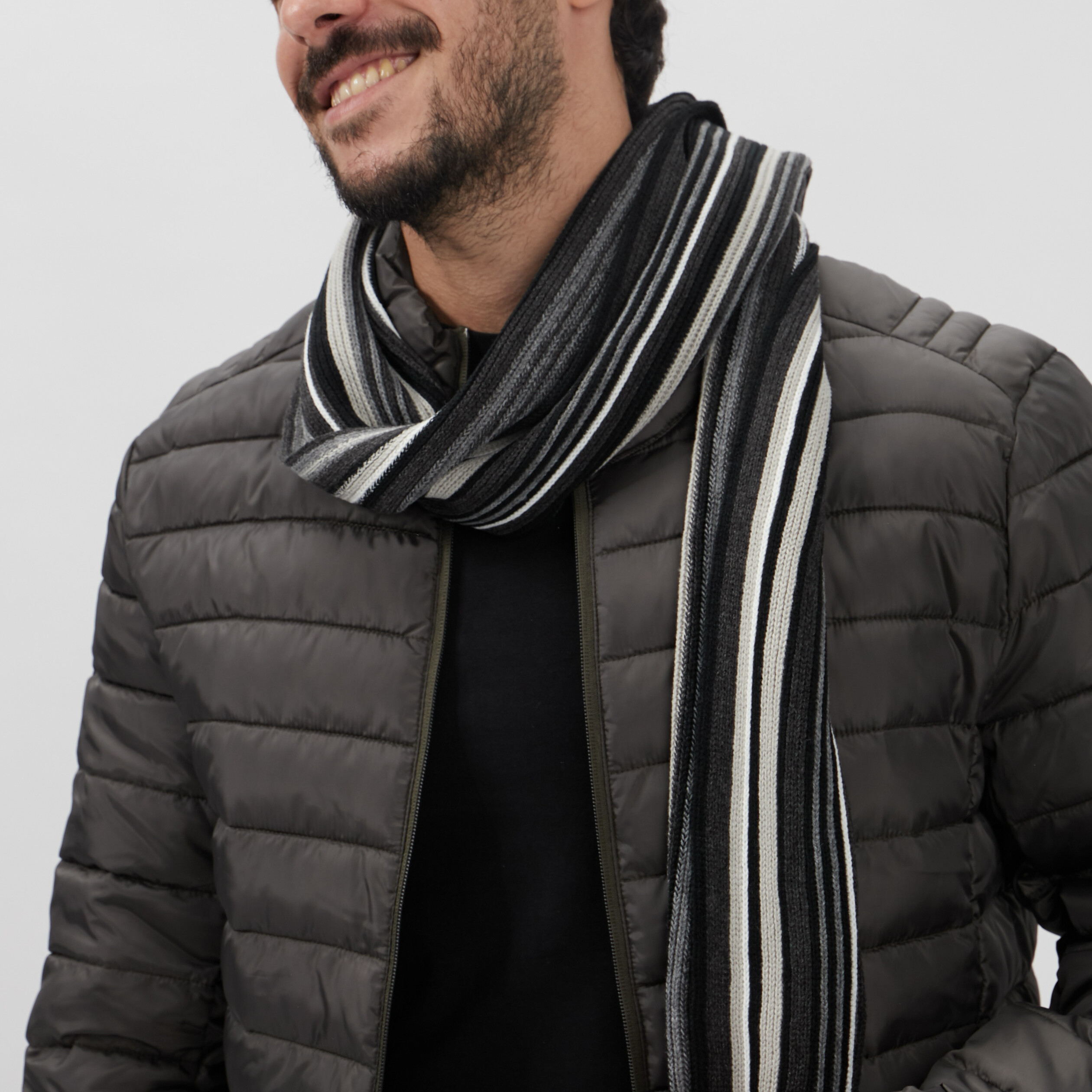 Écharpe à franges noir homme | La Halle