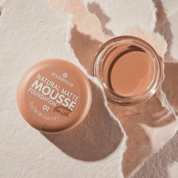 Essence Natural Matte 01 alapozó hab 15g