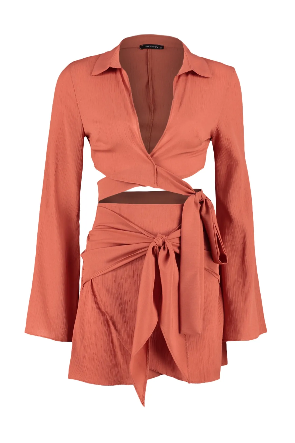 Trendyol Collection  Set aus Bluse und Rock mit Kachelmuster und Bindeband TBESS23AU00077