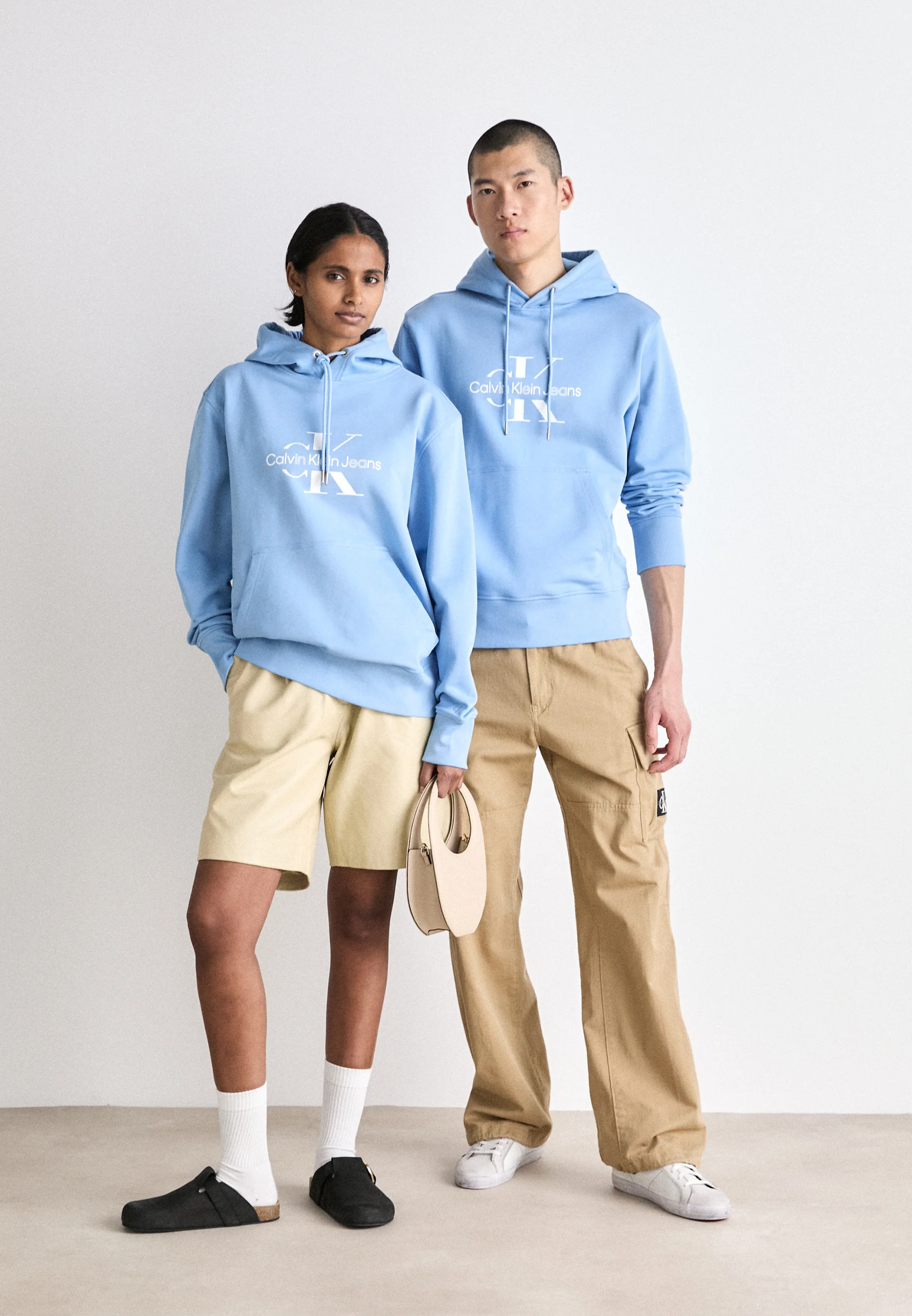 Sudadera con capucha unisex Disrupted Outline Monologist de Calvin Klein Jeans