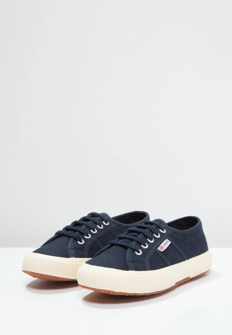 Superga CLASSIC - Zapatillas bajas