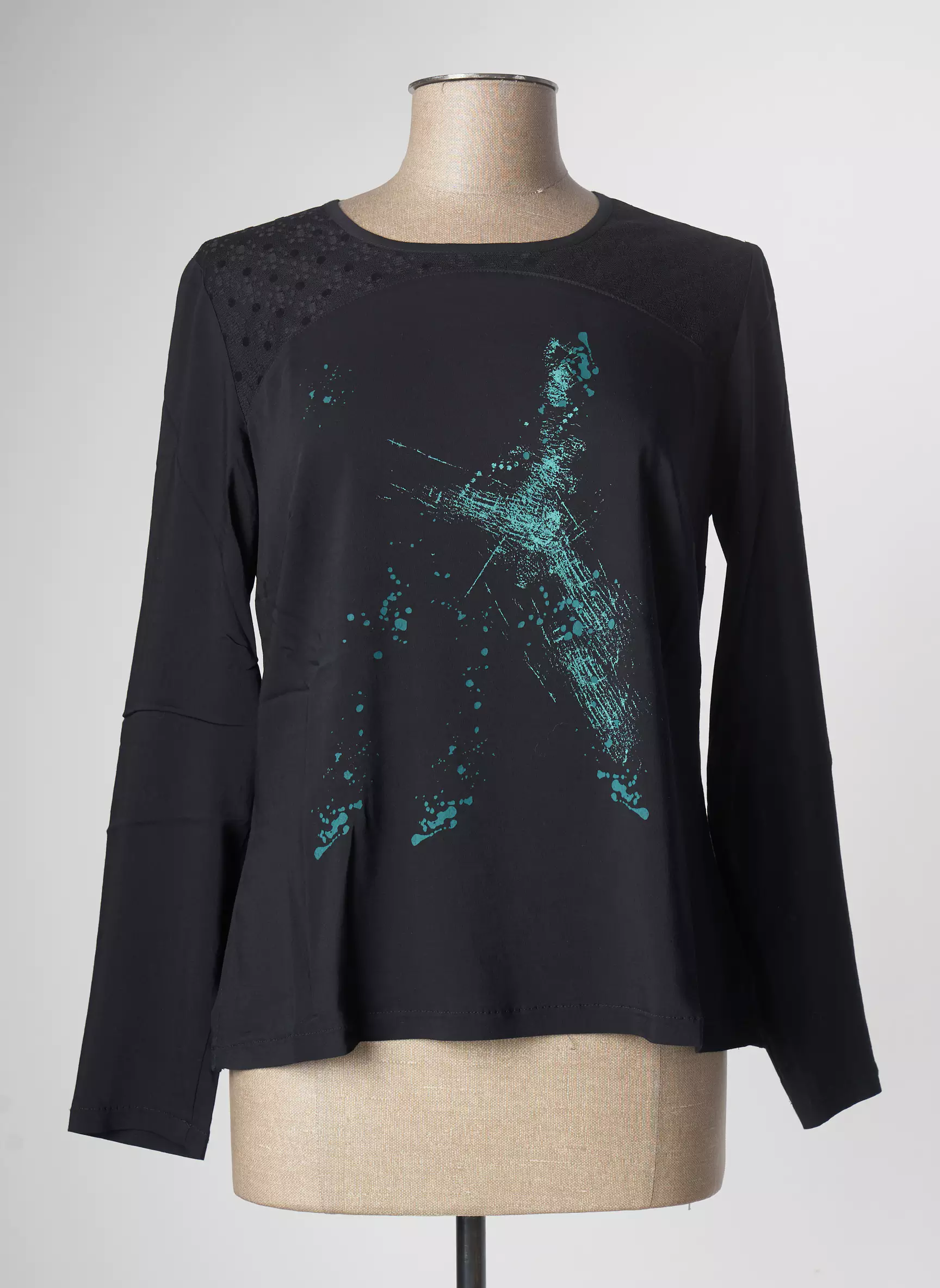 Jean Gabriel Tshirts Femme couleur noir