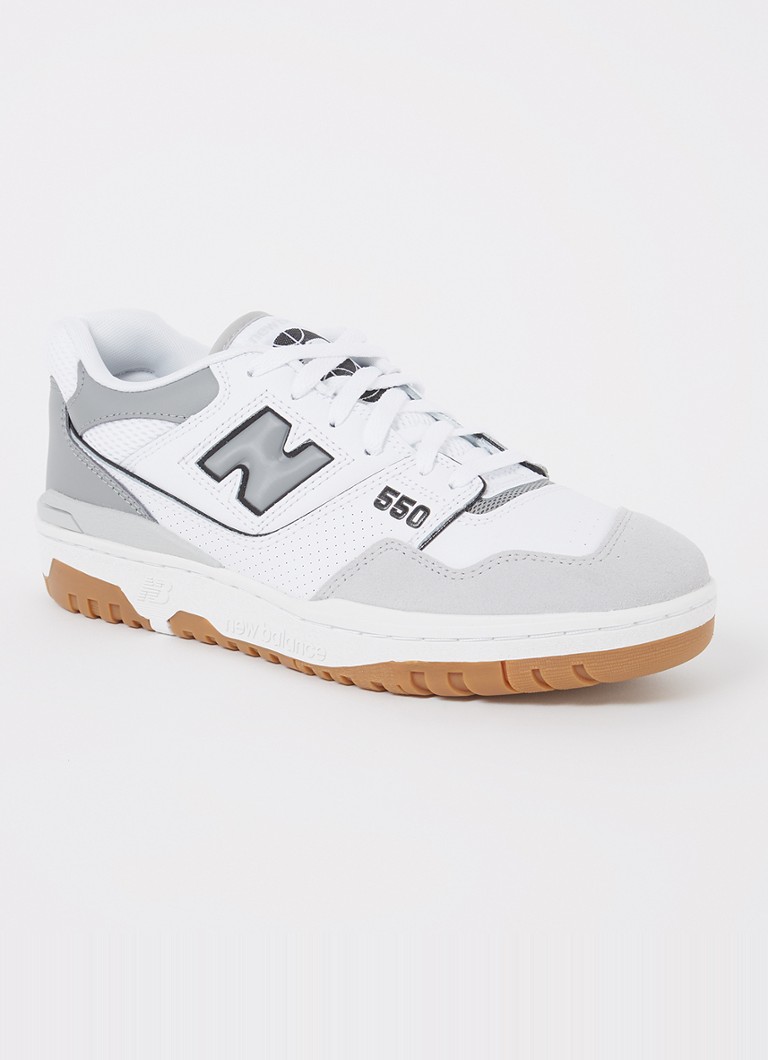 Teniși New Balance 550 din piele cu detalii întoarsă.