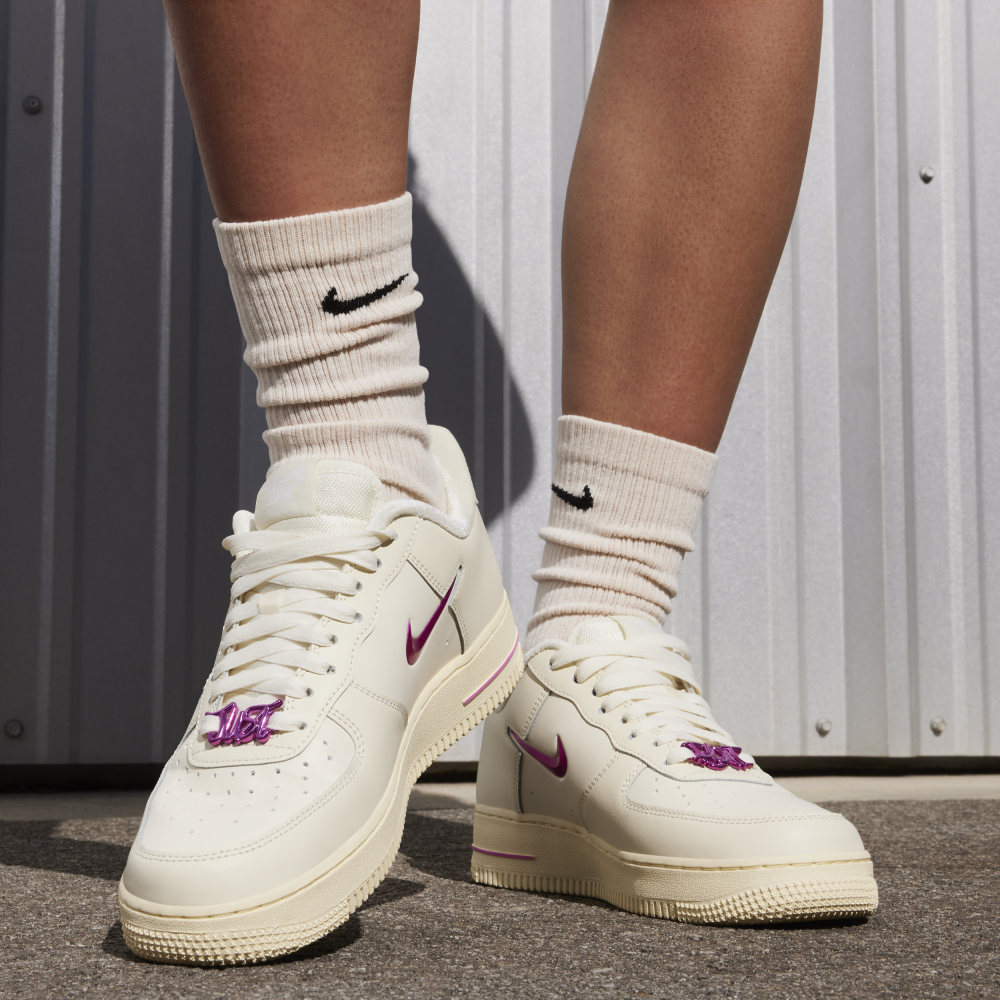 Nike Air Force 1 07 SE FB8251-101 / weiss
